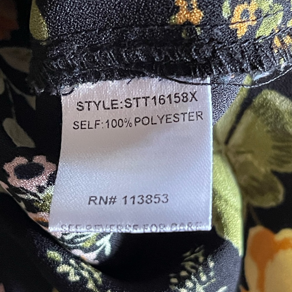 SugarLips Size 1X Plus Floral Black Balloon Sleeve Women's Top - Picture 8 of 9